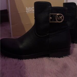 Girls Michael kors black ankle boots